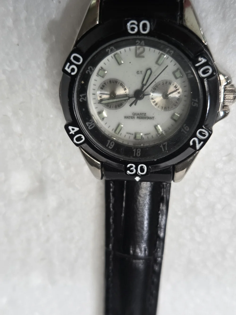 Classic Black Womens Quartz Watch - Black
